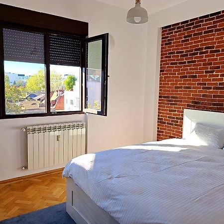 Classy Apartment With Parking In The City Center 부쿠레슈티 외부 사진