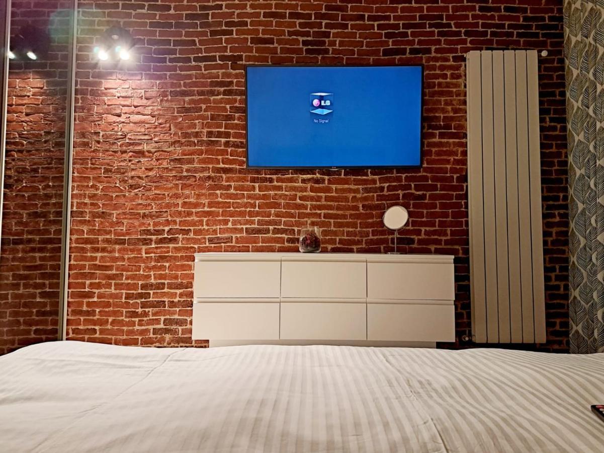 Classy Apartment With Parking In The City Center 부쿠레슈티 외부 사진