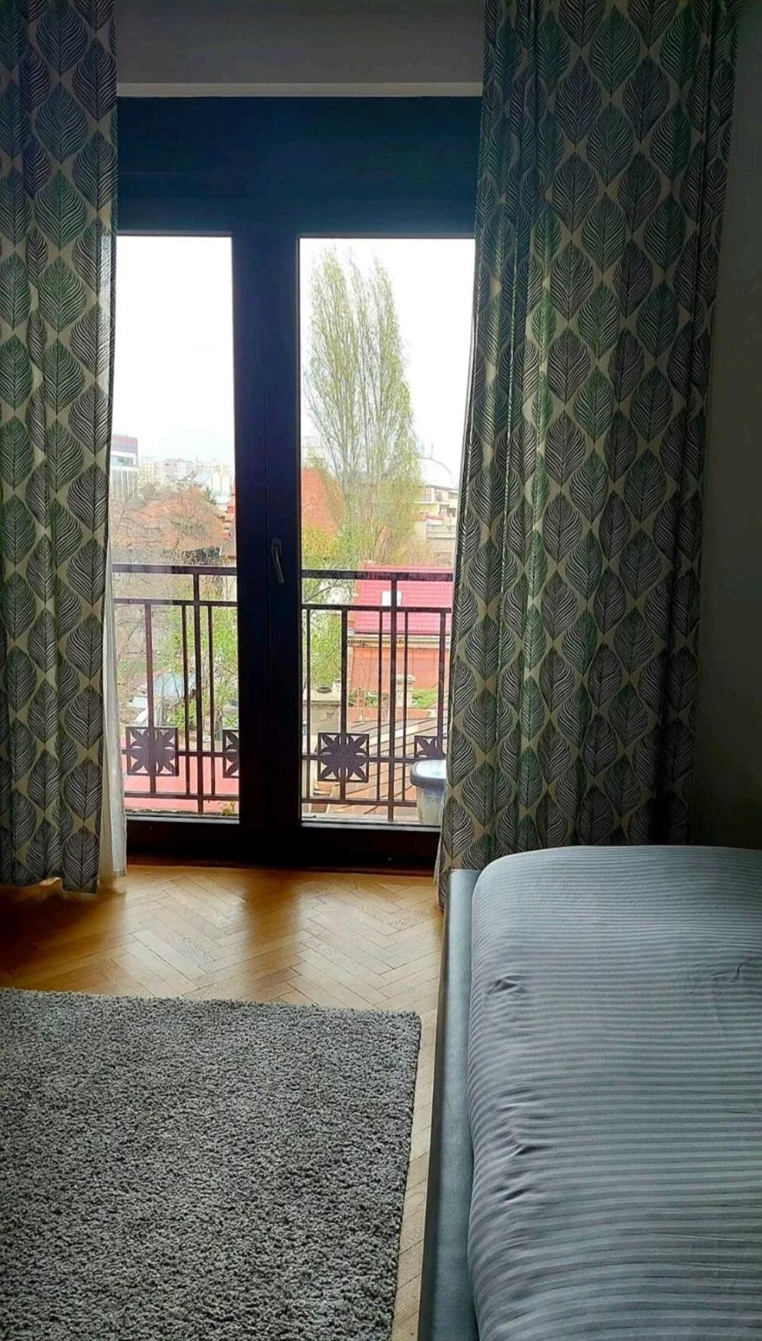 Classy Apartment With Parking In The City Center 부쿠레슈티 외부 사진